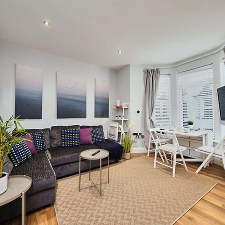 2 Princess Green - Portrush By The Sea Екстериор снимка