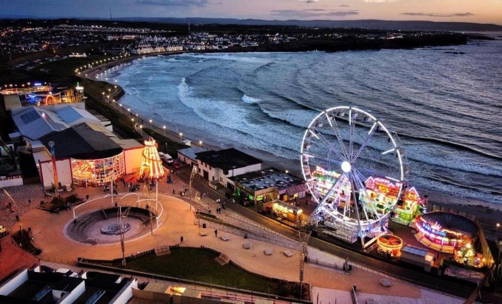 2 Princess Green - Portrush By The Sea Екстериор снимка
