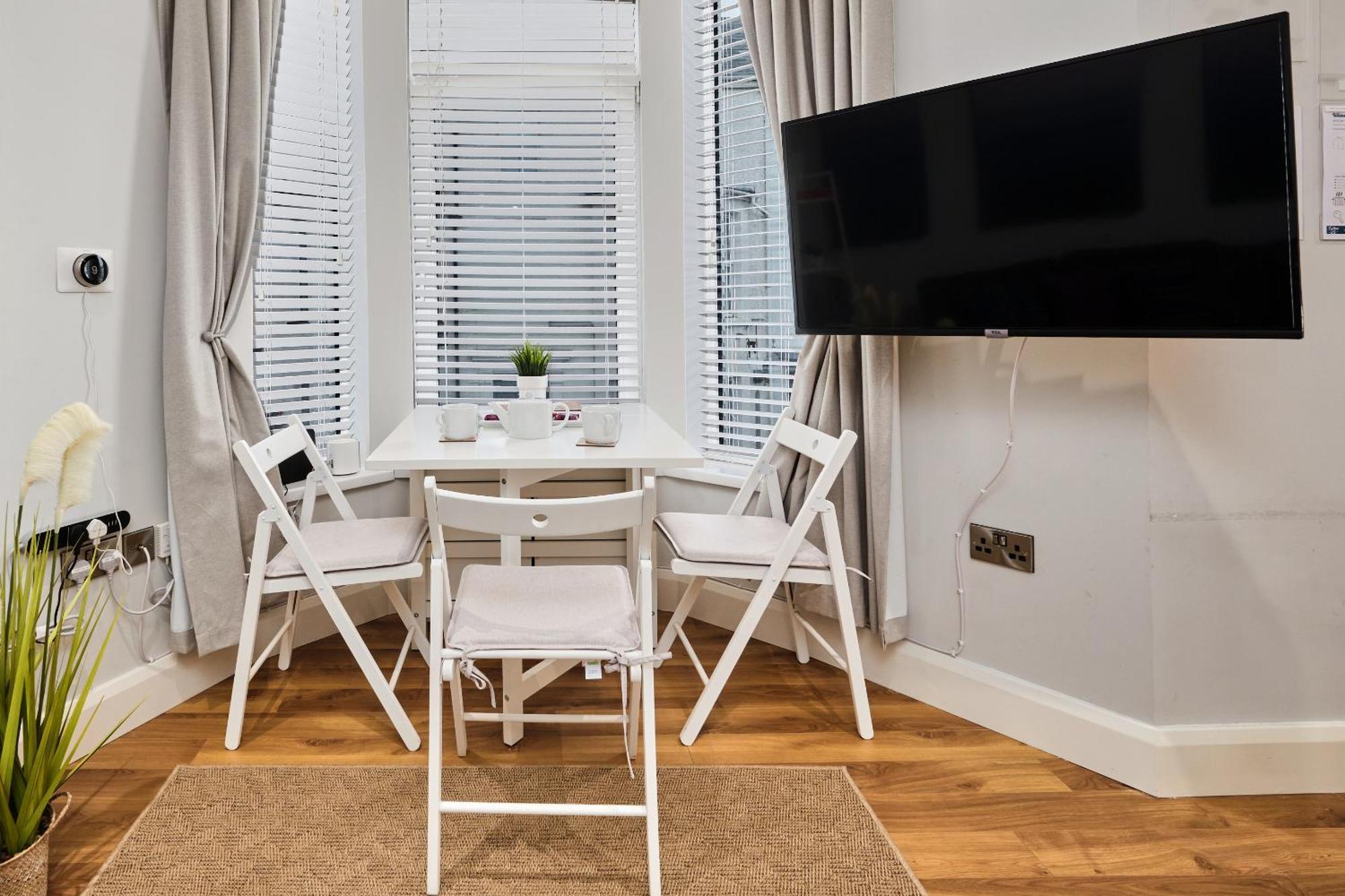 2 Princess Green - Portrush By The Sea Екстериор снимка